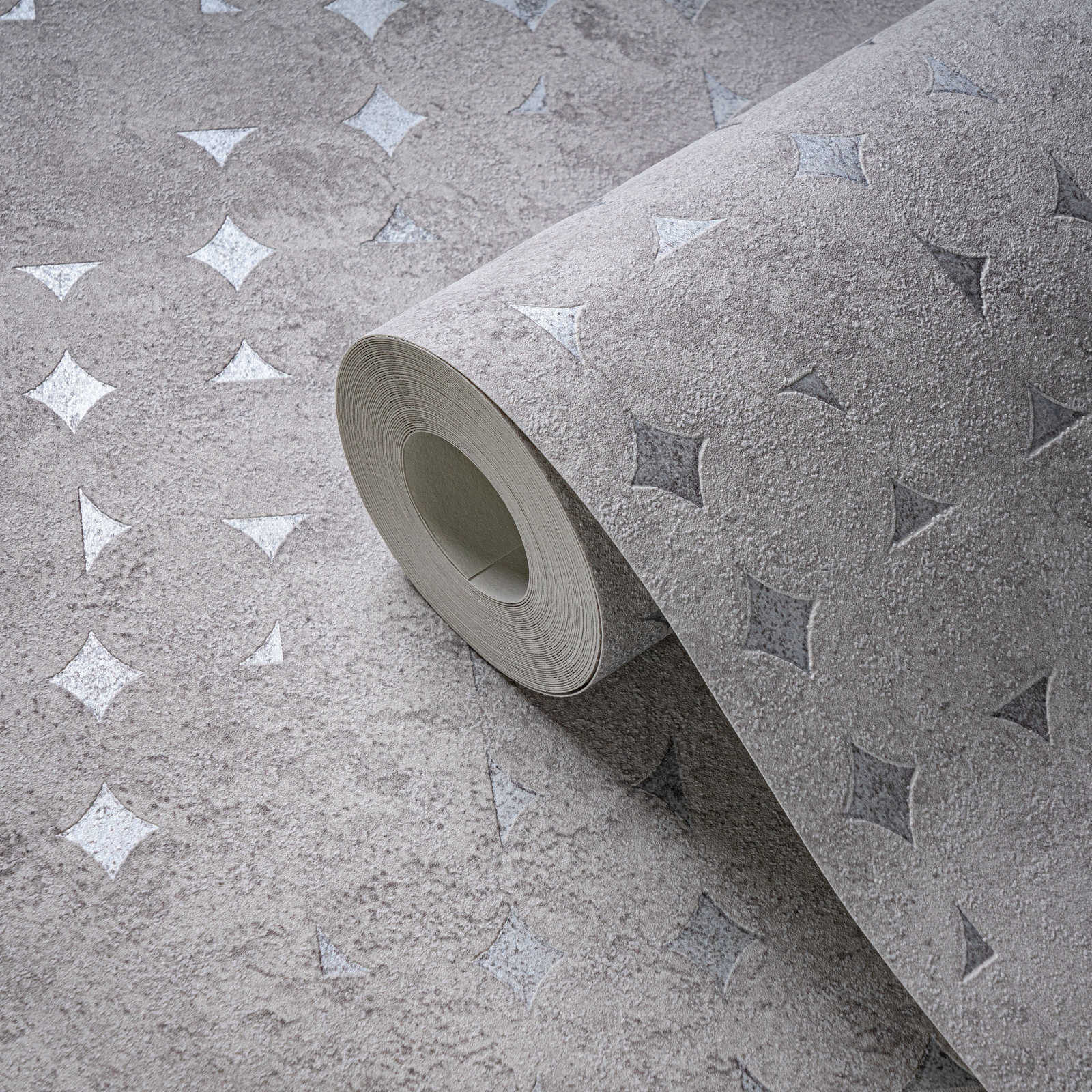             Non-woven wallpaper with geometric shapes and shiny accents - light grey, silver
        