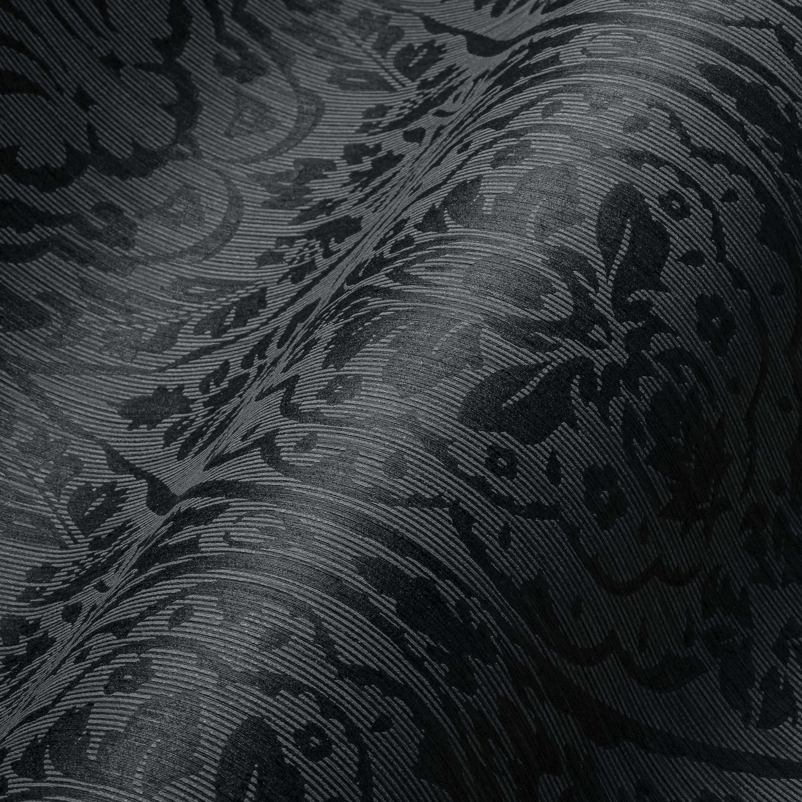             Bloemenornament behang in koloniale stijl - grijs, zwart
        