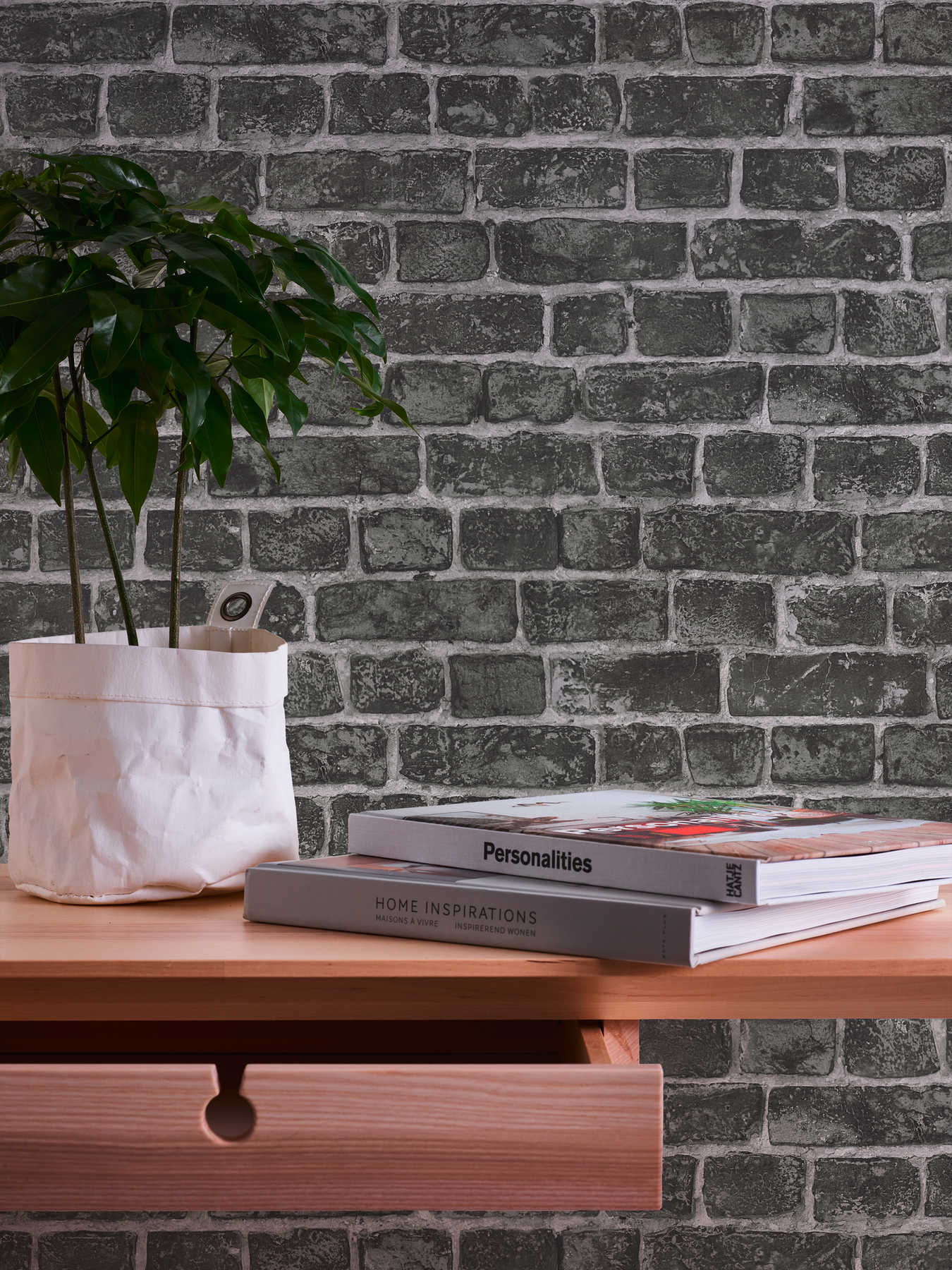             Papel pintado de piedra natural con ladrillos grises oscuros y juntas claras - negro, gris
        