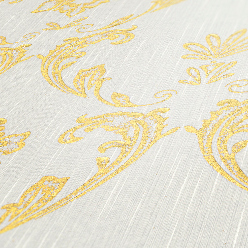             Papier peint ornemental avec éléments floraux dorés - or, blanc
        