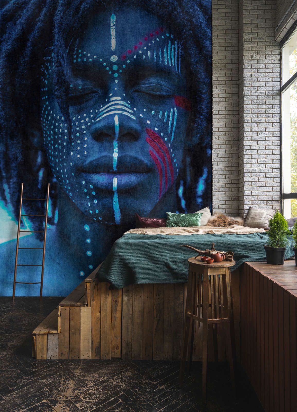             Photo wallpaper »mikala« - African portrait blue with tapestry structure - Lightly textured non-woven fabric
        