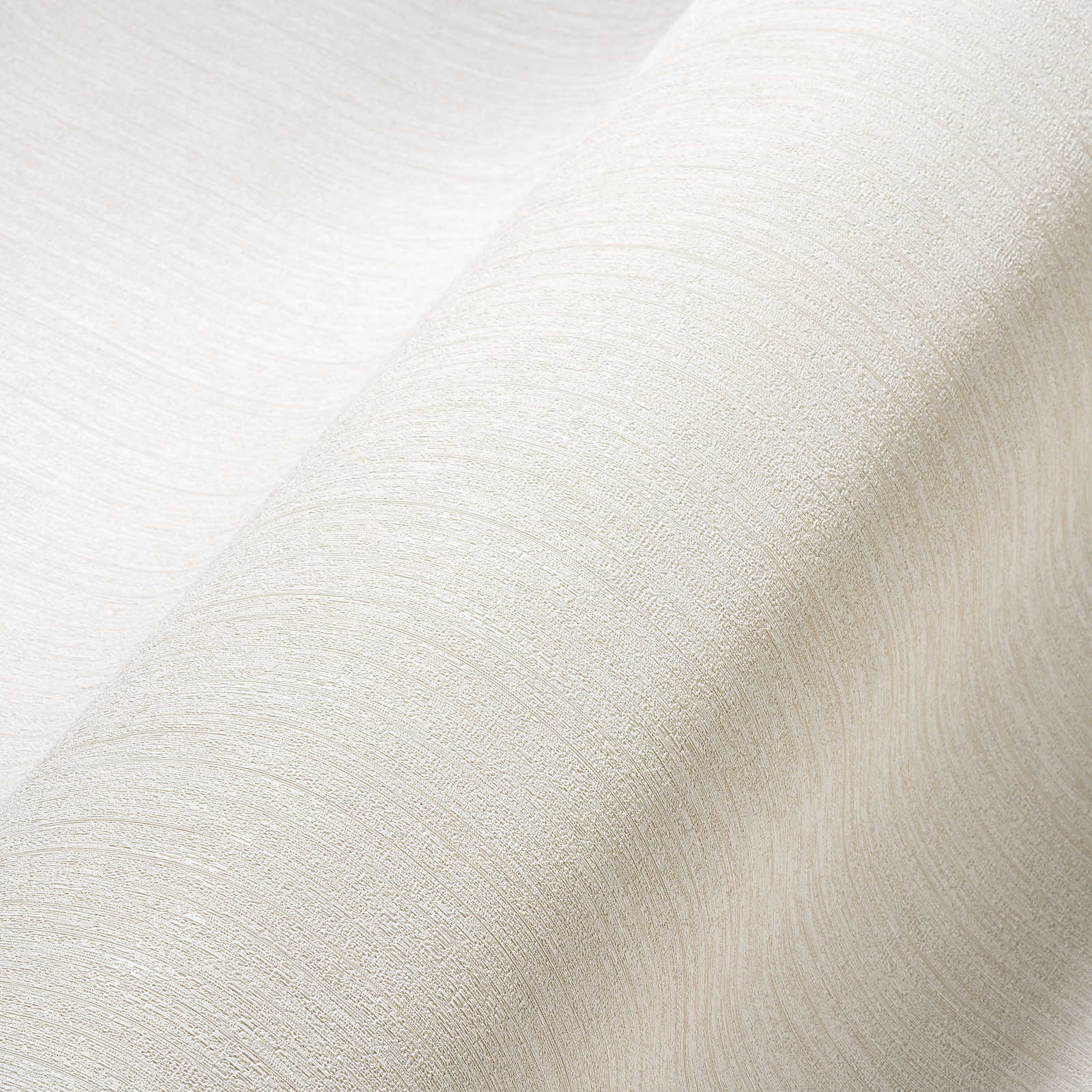             Papier peint blanc crème satiné avec effet texturé naturel
        