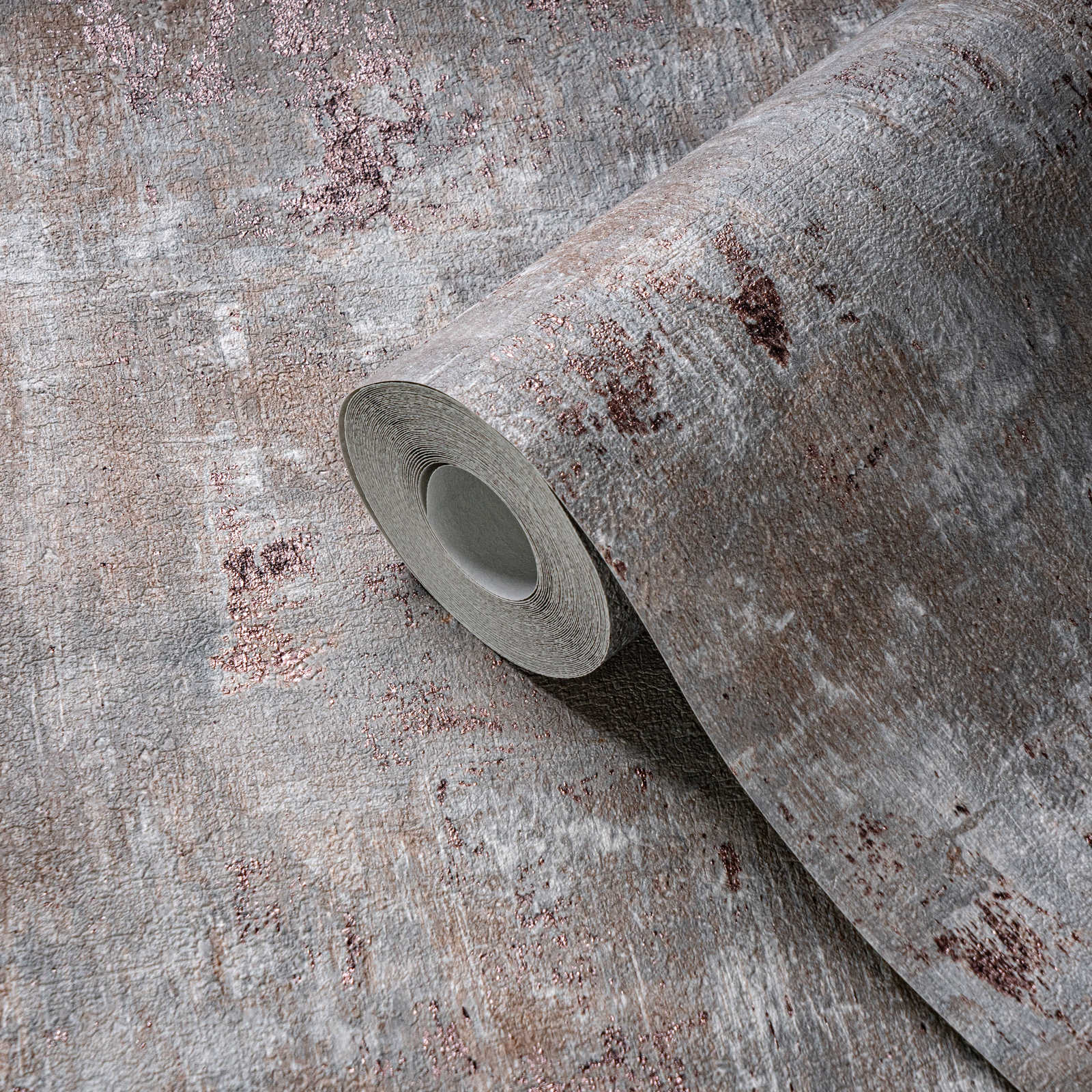             Non-woven wallpaper in used look with metallic accents - grey, blue, bronze
        