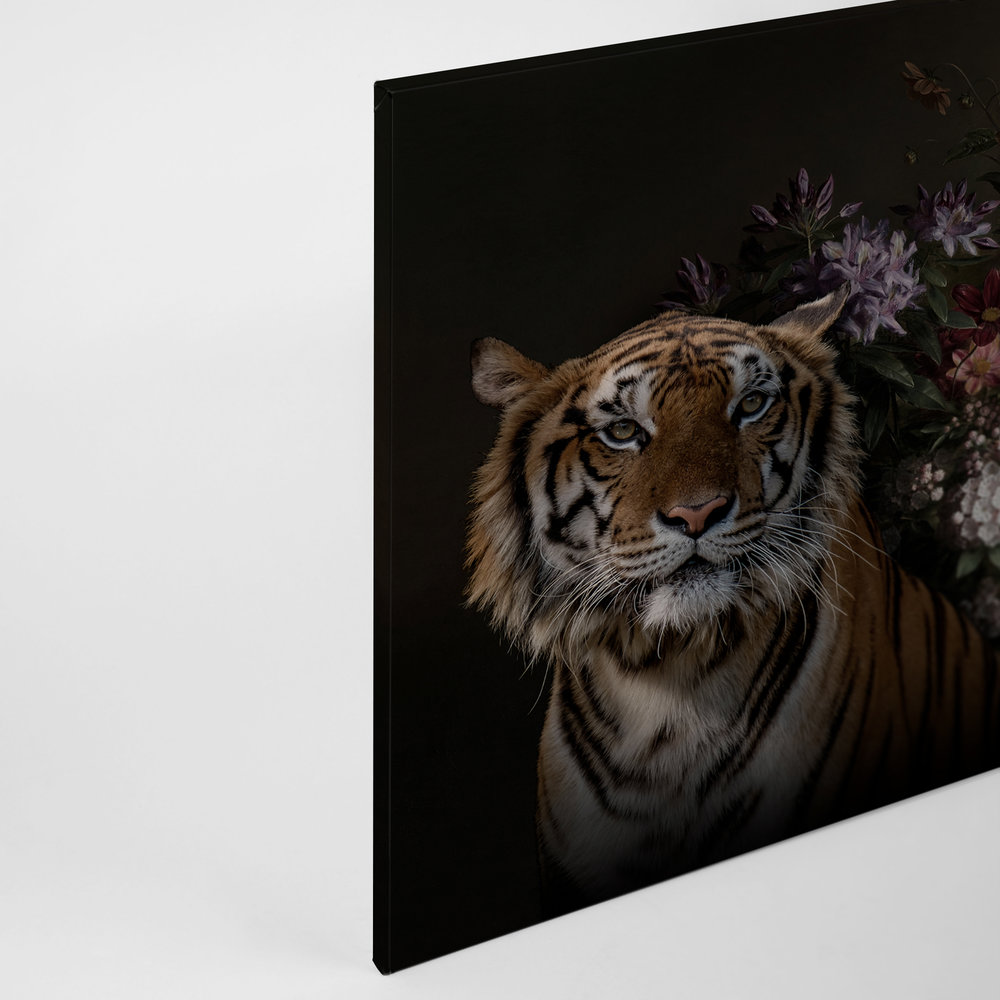             Canvas painting Tiger Portrait with Flowers - 0,90 m x 0,60 m
        
