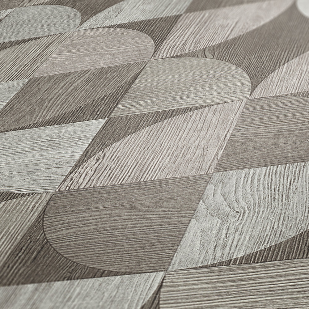             Wallpaper with graphic pattern in wood look - grey
        